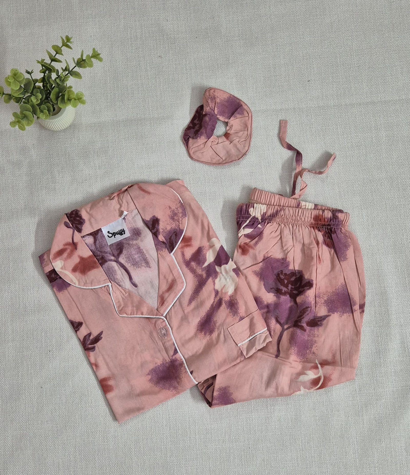Abstract - PJ Set
